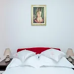 Aura - Comfort 3 With Shared Swimming Pool
