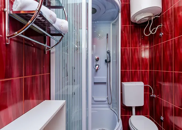 Aura - Comfort 3 With Shared Swimming Pool *